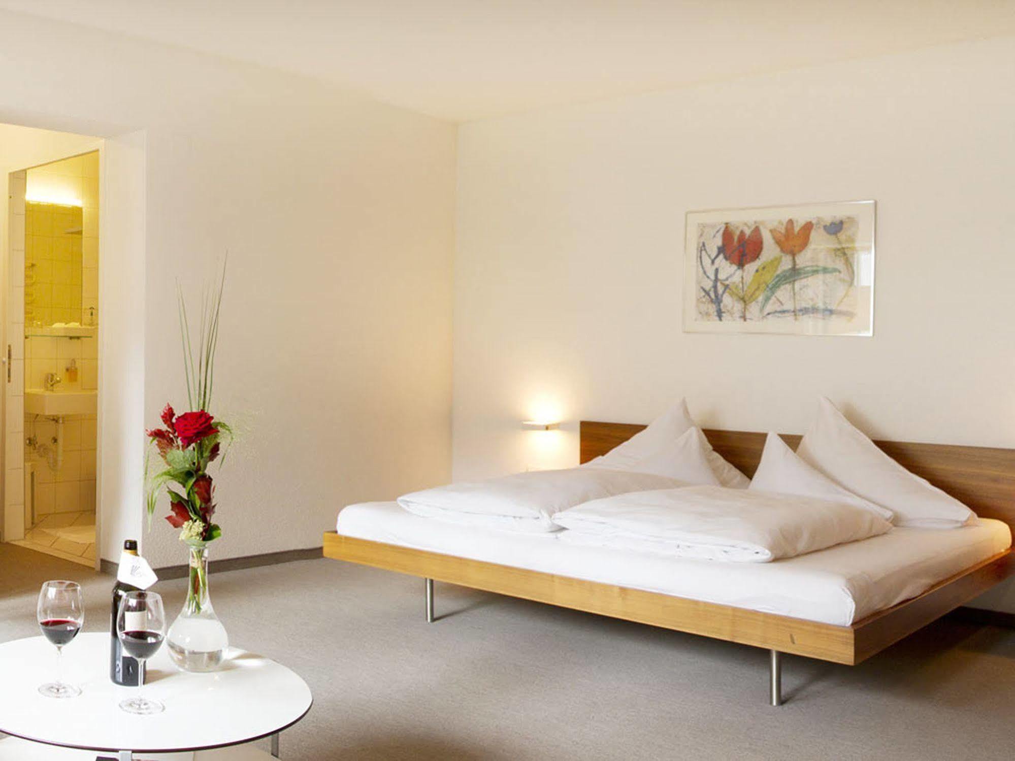 Hotel Krone In Au Au (Vorarlberg) Exteriör bild