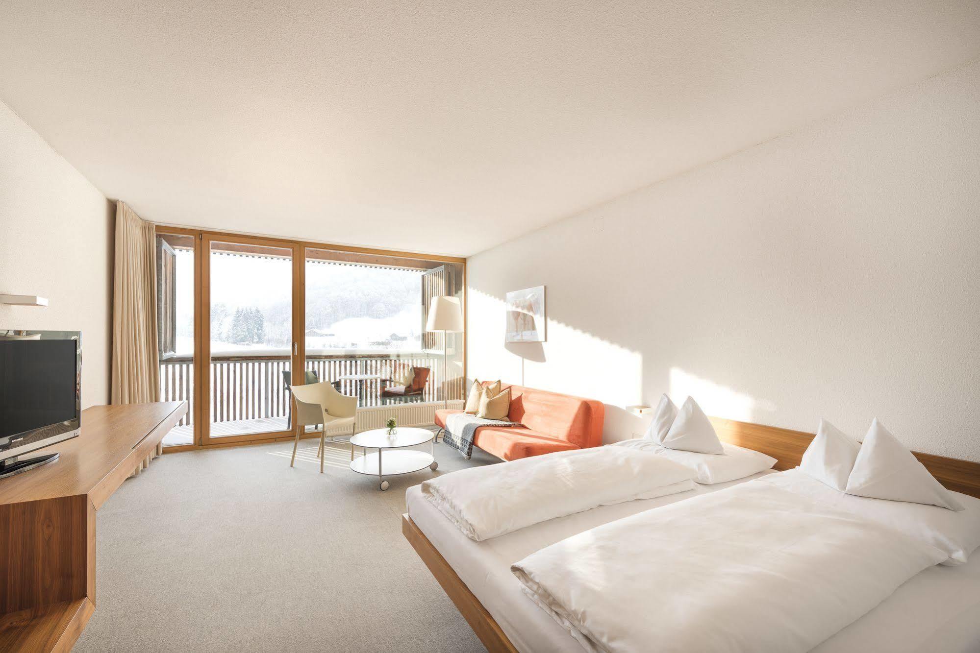 Hotel Krone In Au Au (Vorarlberg) Exteriör bild