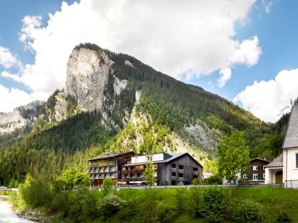 Hotel Krone In Au Au (Vorarlberg) Exteriör bild